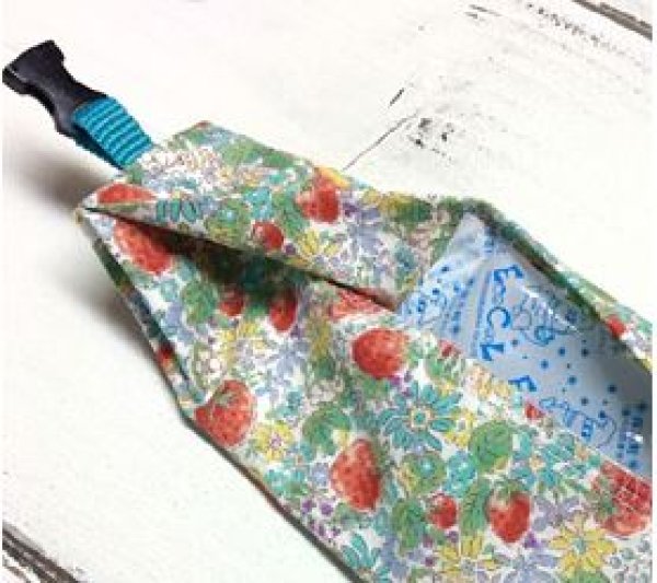 画像6: ［bee+bee］クールカラー ストロベリー＆フラワー（保冷剤２個付き） (6)